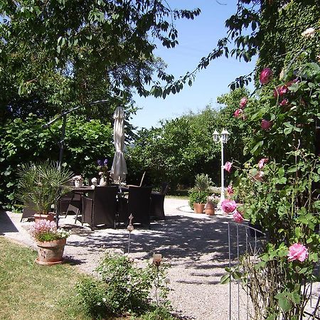 Romantikzimmer Im Antiquariat Sonnschied Екстериор снимка